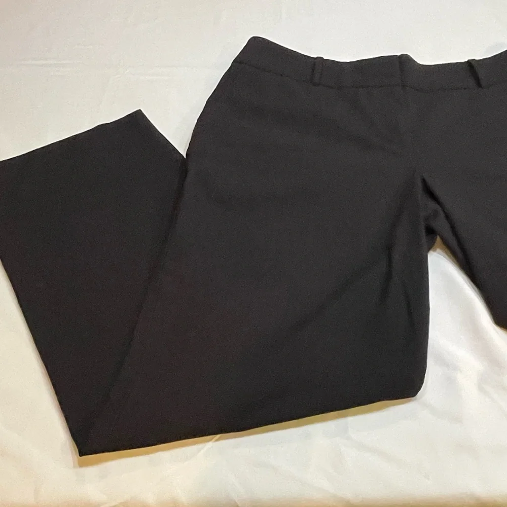 Ann Taylor “Curvy” Dark Brown Pants, Stylish Pattern, Perfect for any occasion. - Picture 6 of 13